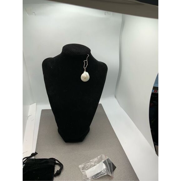 White Coin Pearl Pendant With Chain in Rhodium Over Sterling Silver 25.00 ctw - Picture 3 of 10